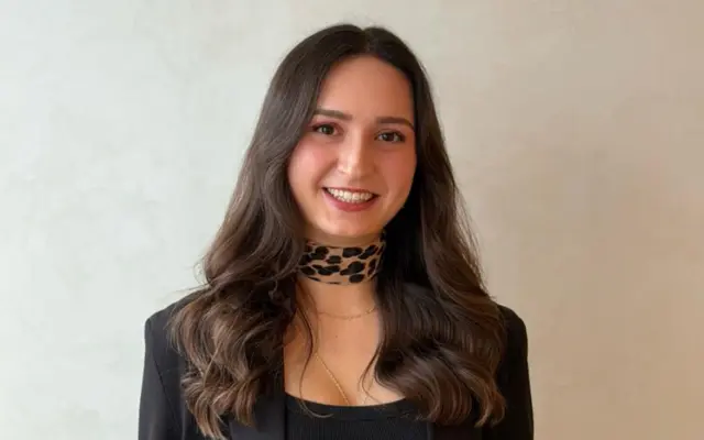 Büşra Ayaz